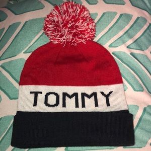 NWOT Tommy beanie